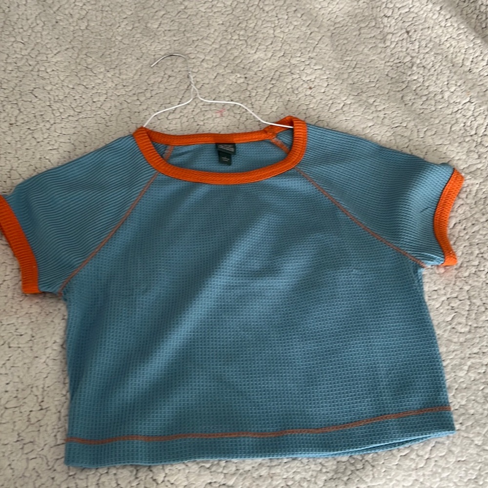 Woman’s Cropped T-Shirt